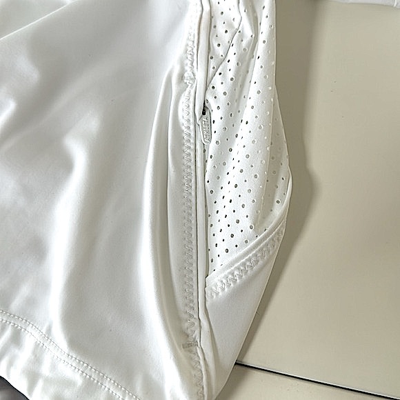 NWT! Athleta White Pacifica II Tee! - Picture 6 of 6